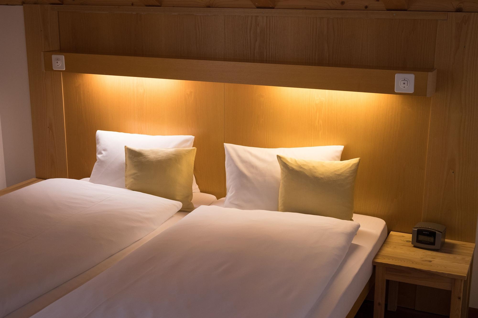 Bluemlisalp Hotel Kandersteg Bagian luar foto