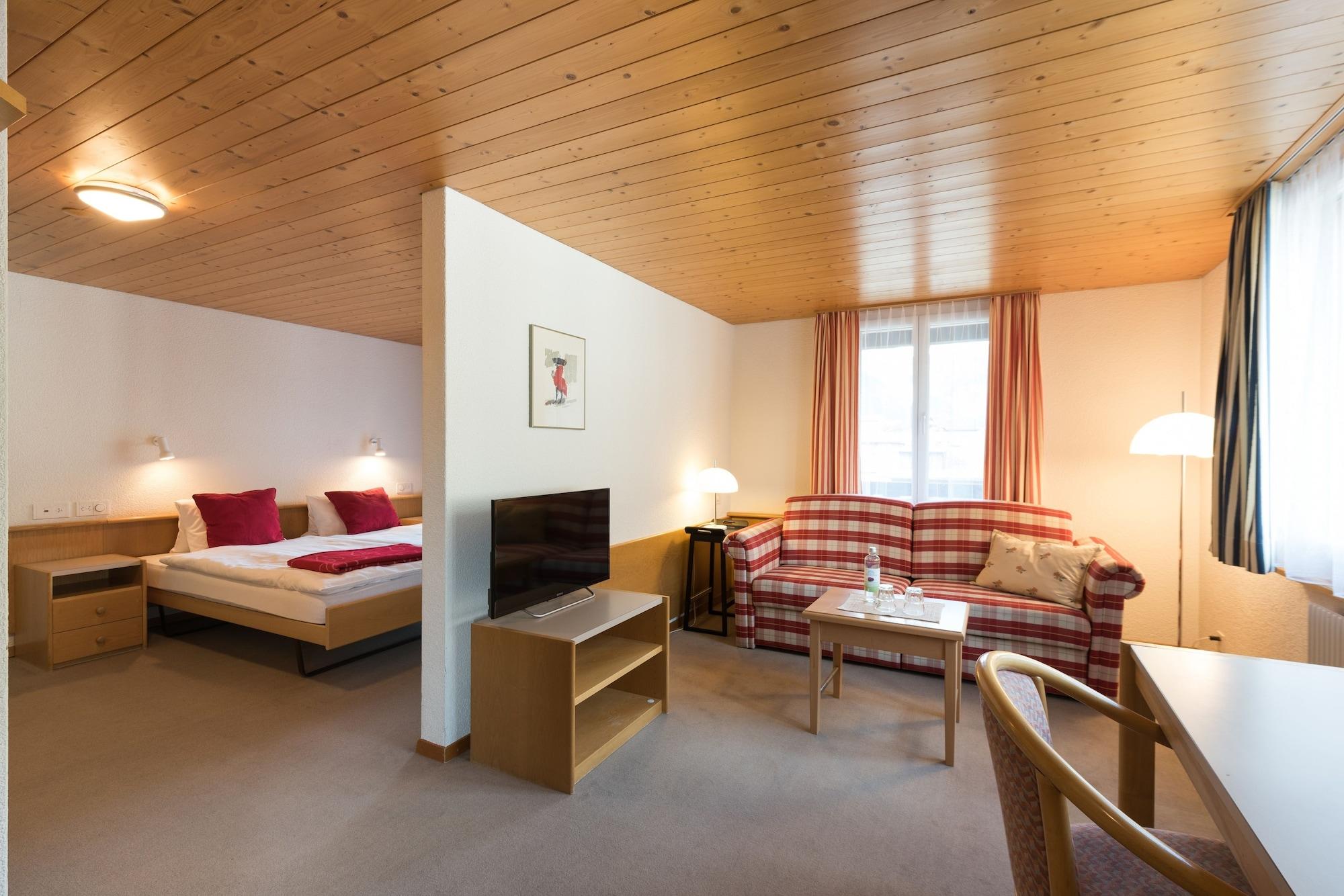 Bluemlisalp Hotel Kandersteg Bagian luar foto