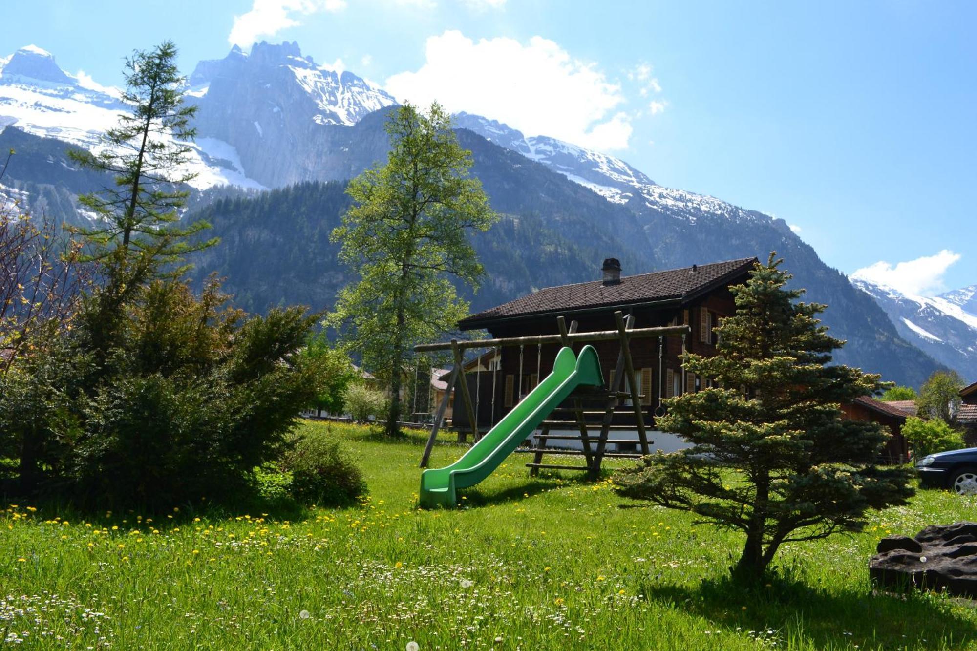 Bluemlisalp Hotel Kandersteg Bagian luar foto