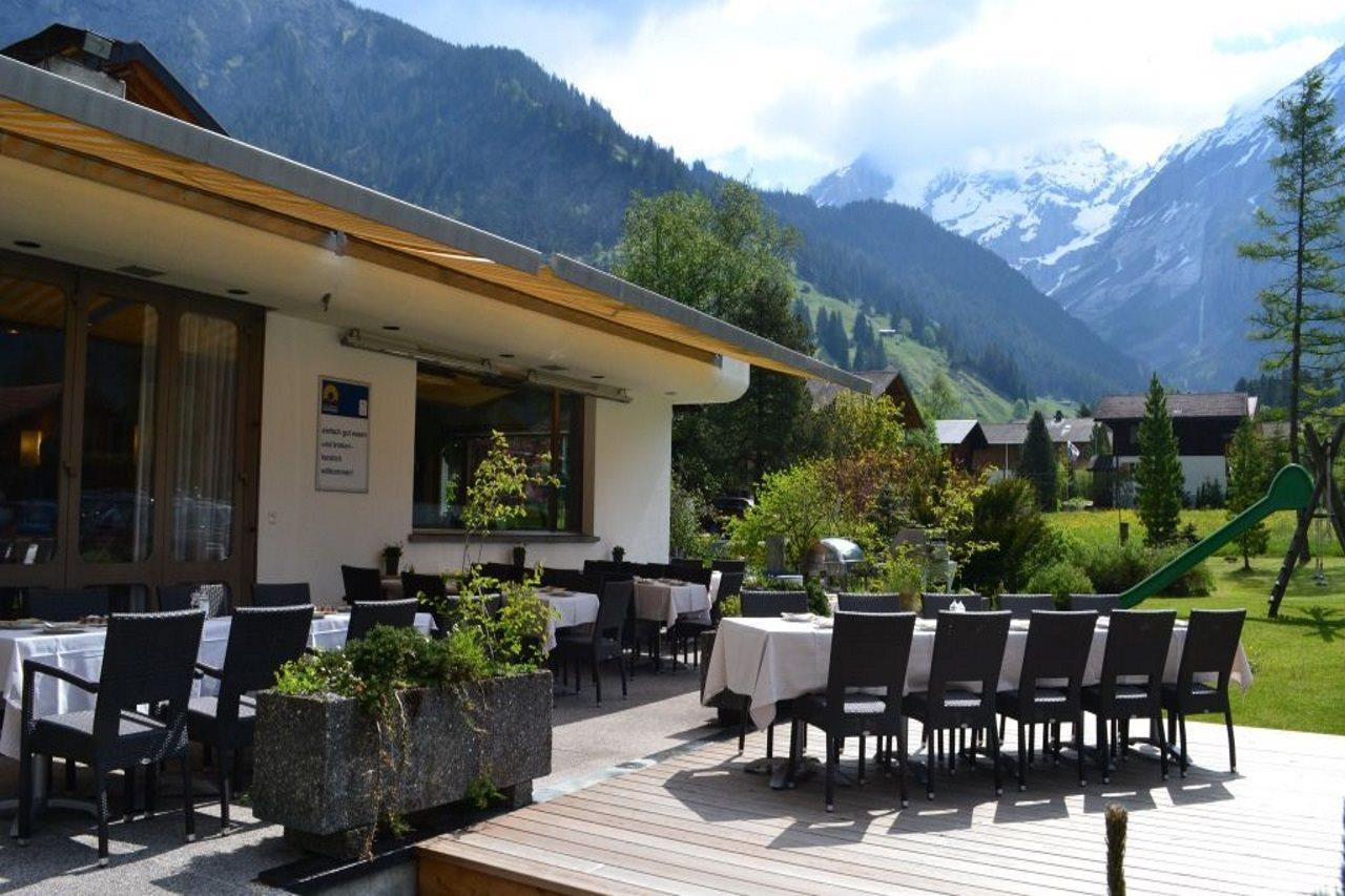 Bluemlisalp Hotel Kandersteg Bagian luar foto