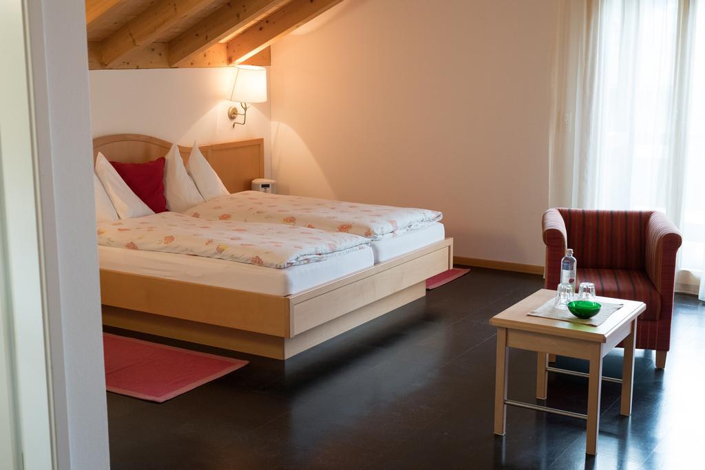 Bluemlisalp Hotel Kandersteg Bagian luar foto