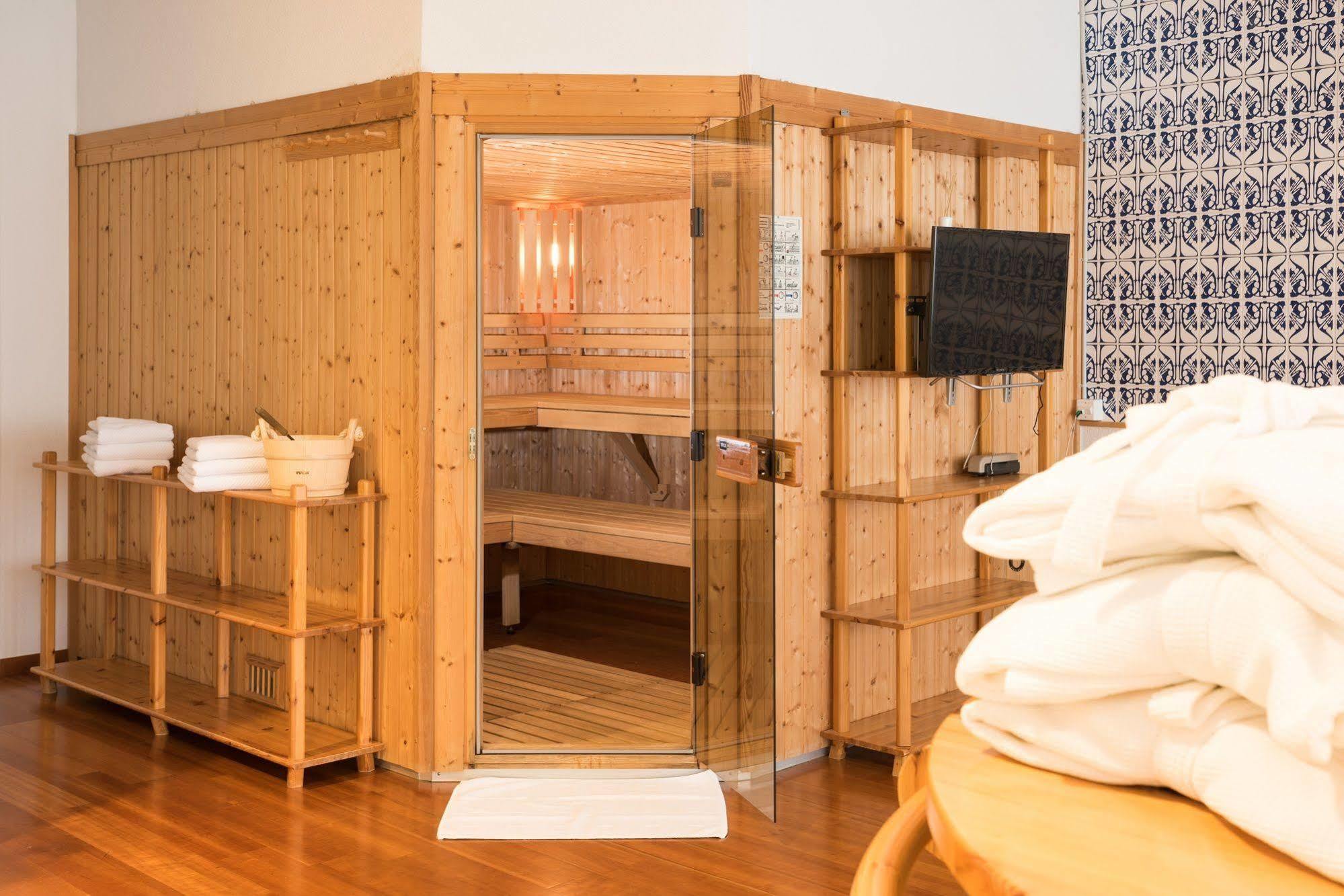 Bluemlisalp Hotel Kandersteg Bagian luar foto